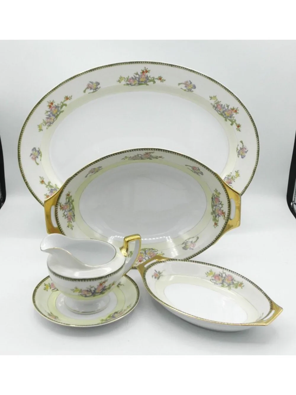 Berkshire by Meito 4 Piece Servingware Lot Pattern Code MEIBER Vintage Tableware